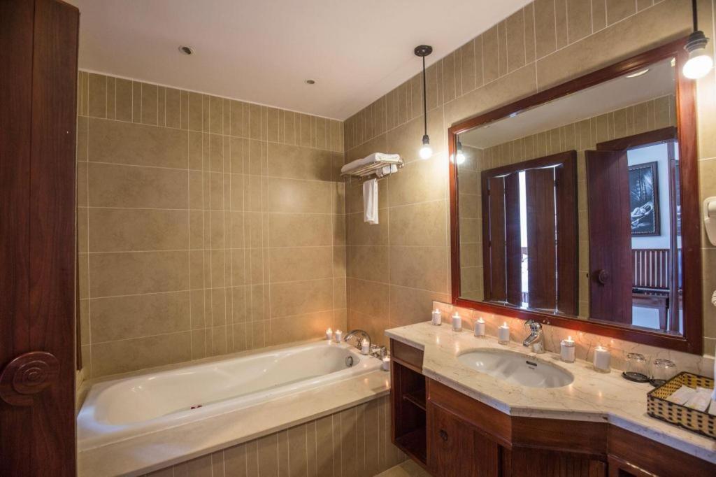 Sea Mountain Hotel Вунгтау Екстер'єр фото